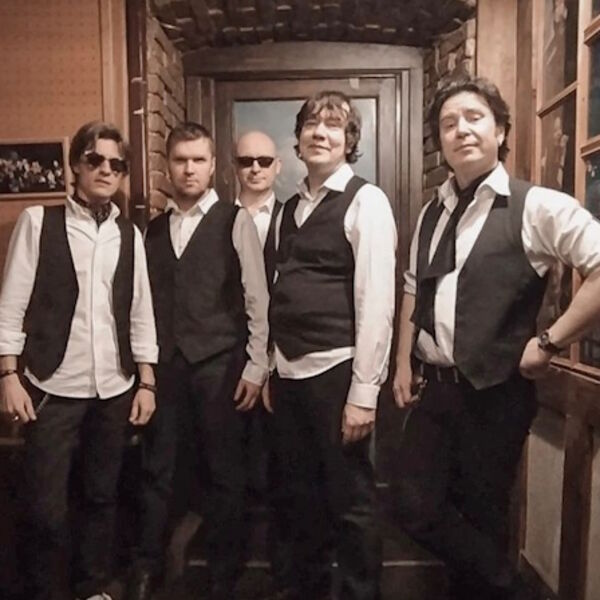 Stone Shades. Rolling Stones party