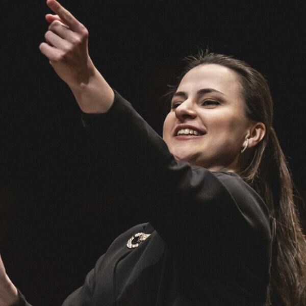 Бродвейская история