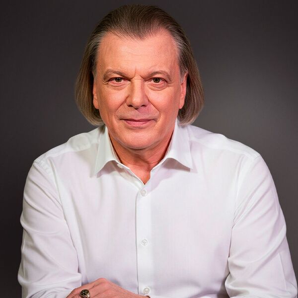 Юрий Васильев «Служение. 50 лет - на сцене Театра Сатиры!»