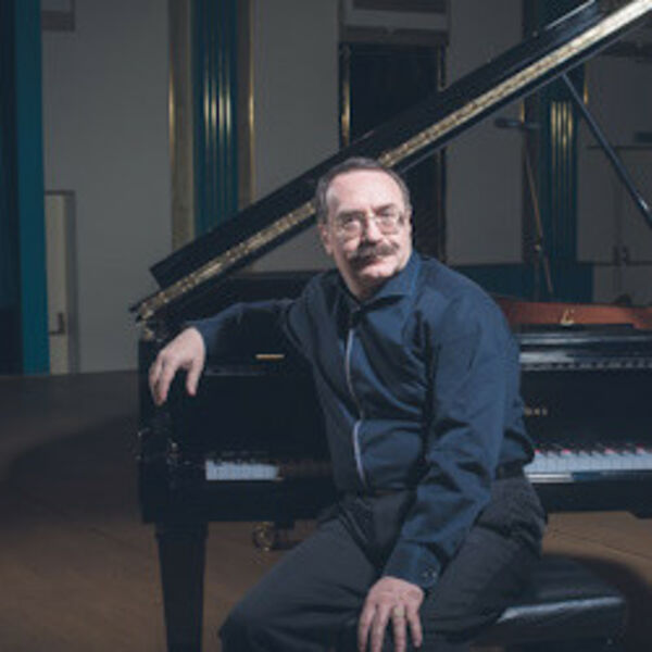 Акцент на бас