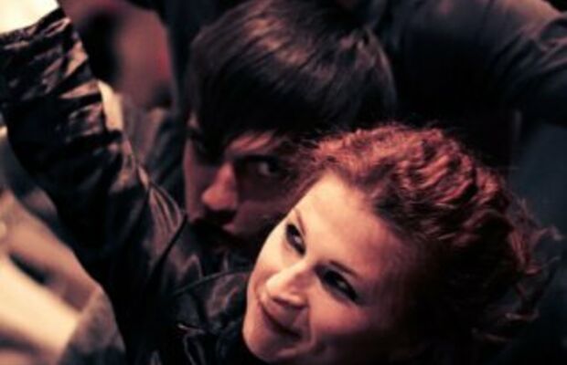 Узнай меня - открой на стук