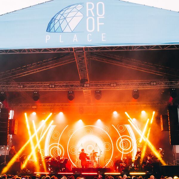 Рок-хиты на крыше с симфоническим оркестром