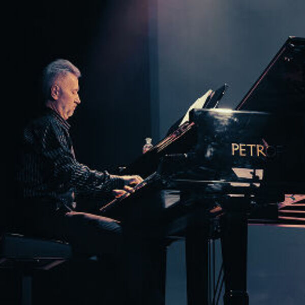 Концерт Альберта Макарова при участии Александра Колесникова (фортепиано). «Ты у меня одна»