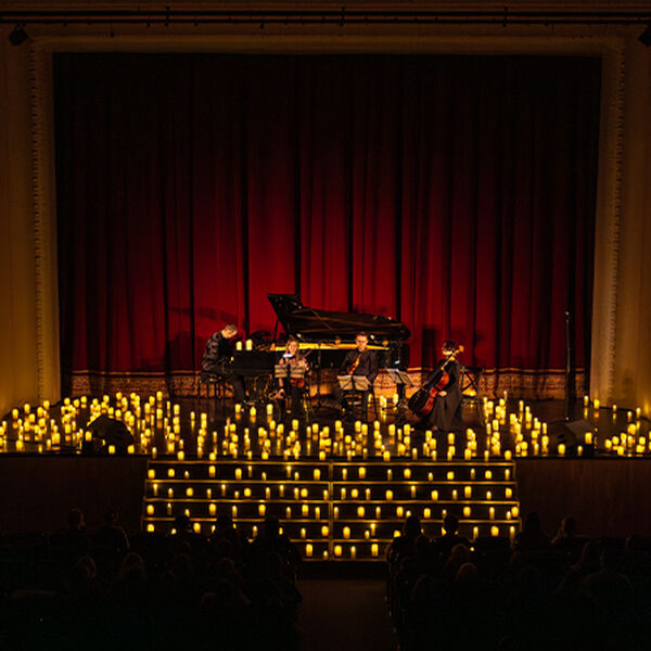 "Шедевры Мировой Киномузыки при Свечах"