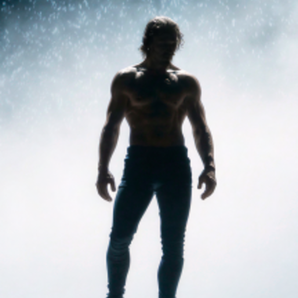 Шоу под дождем