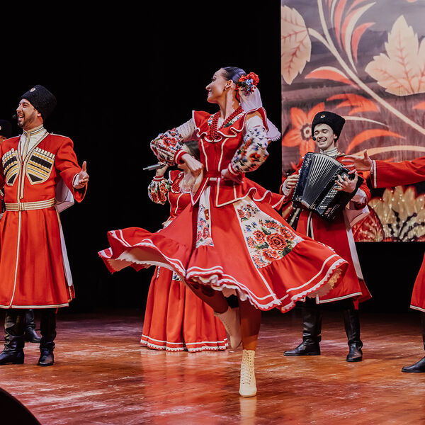 Московский казачий ансамбль песни и танца