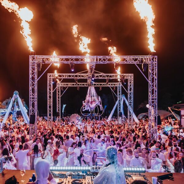 Embargo White Festival