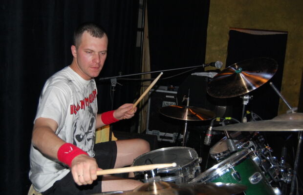 5/04/2008 “COMPLETELY UNDRUGGED II” Live in DUROFF 