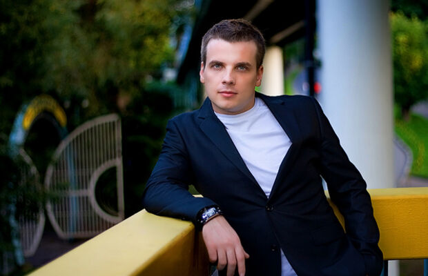 ДМИТРИЙ ГРЭММ