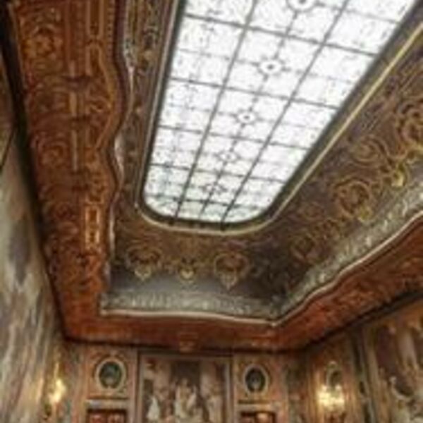 Тайны старинного особняка