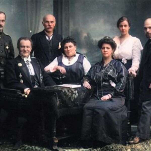 Салон с историей: Нувеллистъ №12 — концерт и экскурсия — Салон Карла Буллы – история старейшего фотоателье — вечеринка с фуршетом в музее на Невском