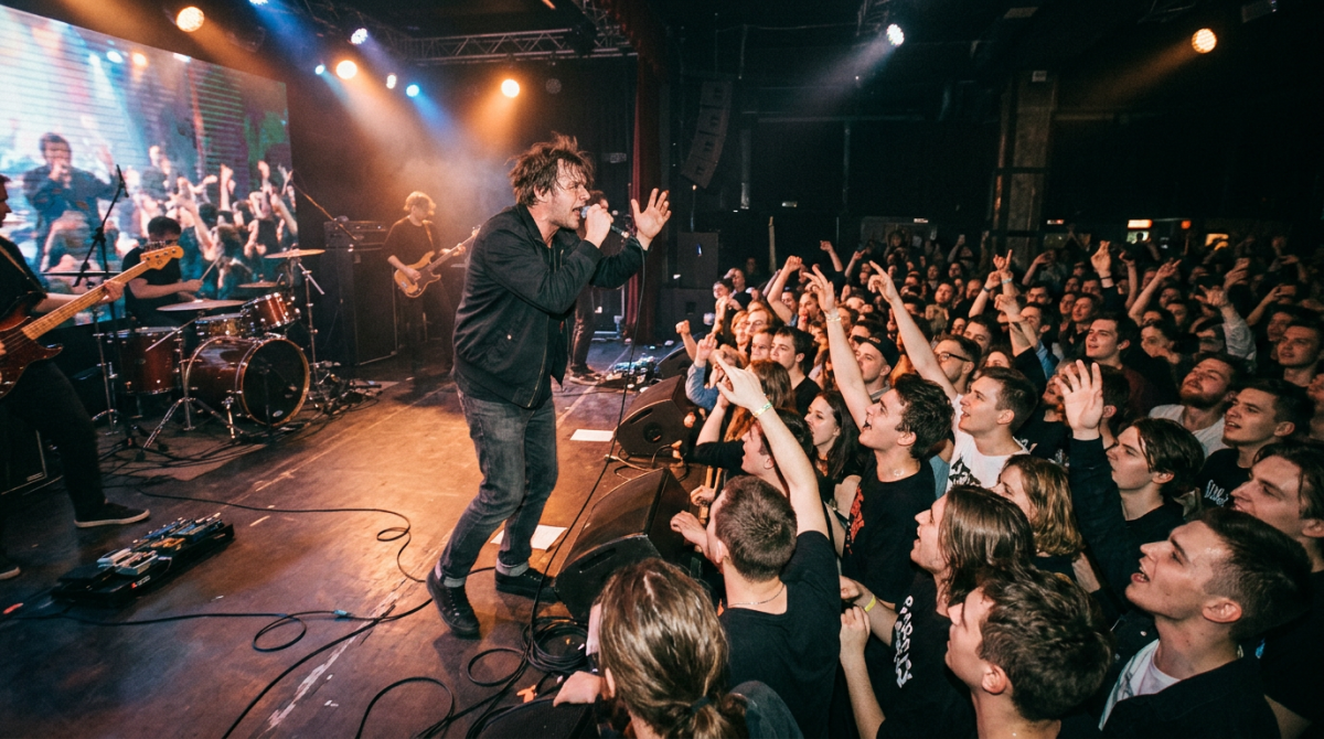 Аффинаж, Дельфин, Gayazov$ Brother$ и другие: концертная пятница в Петербурге 17 апреля