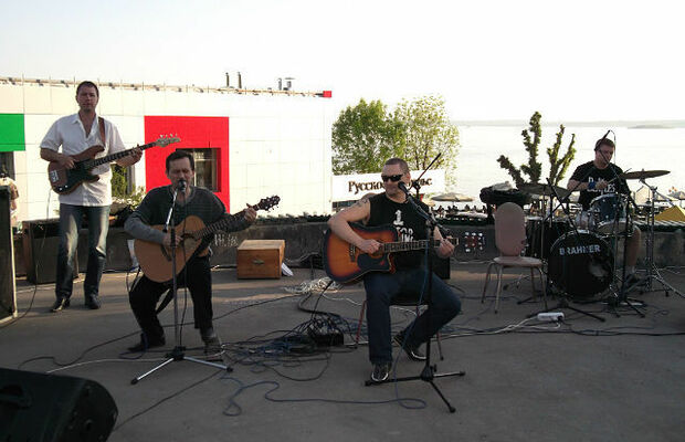 На концертах группы НЕПАЛ