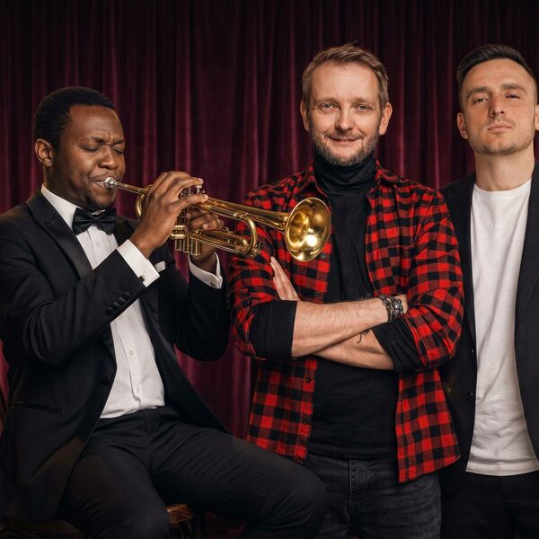 Стендап & живая музыка в Джаз & Stand Up клубе