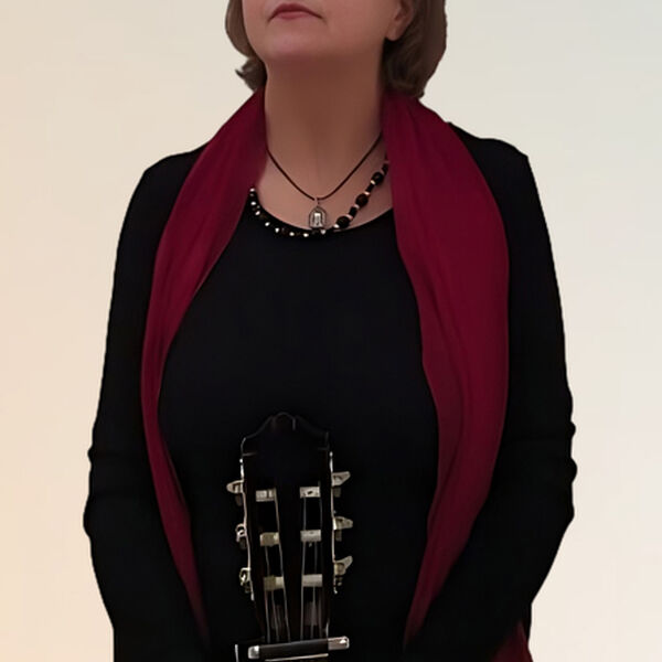 Там шепчутся белые ночи мои...