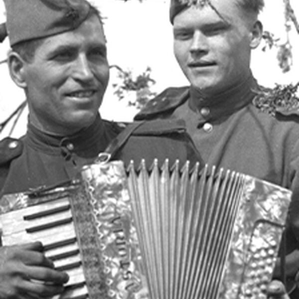 Песни военных лет