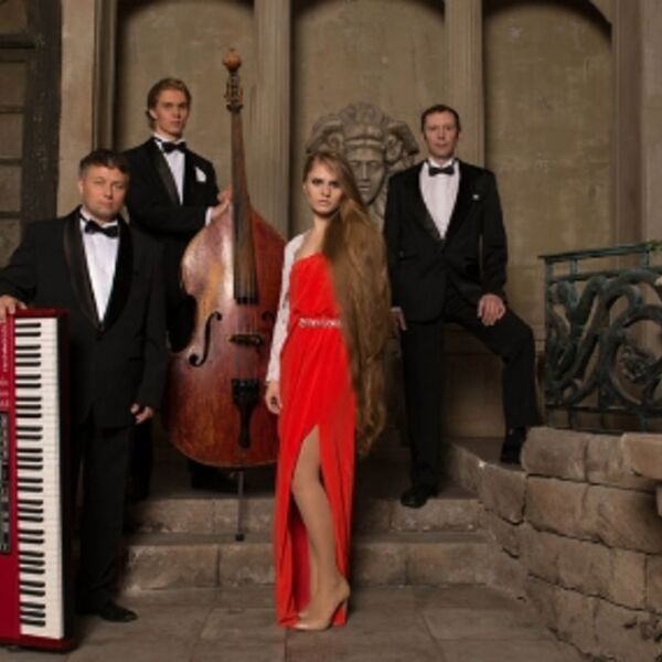 Elena Et Les Garcons