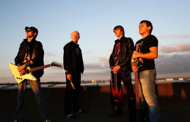 "К Небесам..."