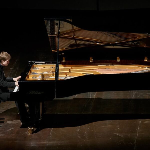 Дмитрий Маслеев, Виртуозы Москвы, дирижёр — Иван Никифорчин