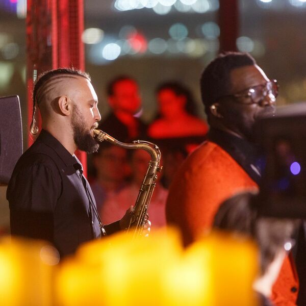 Винтажный джаз на панорамной крыше при свечах с джазовой звездой Джиа и Алгоритм бэнд!