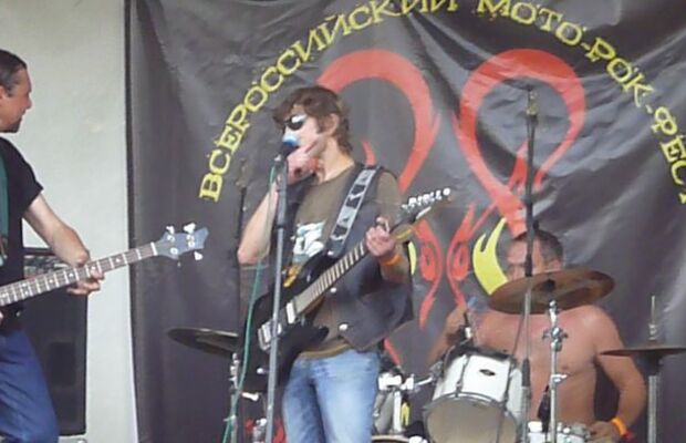 Ночная трость выступление на Всероссийском мото-рок фестивале "Эффект бабочки"