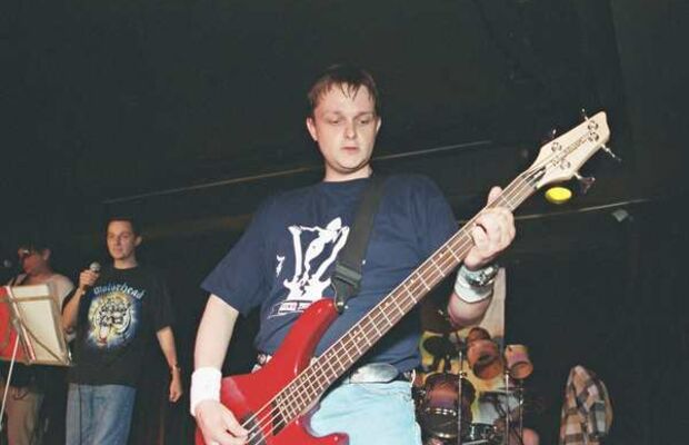 28/06/2003 “TOTALLY UNDRUGGED” Live in OLYMPISKY 