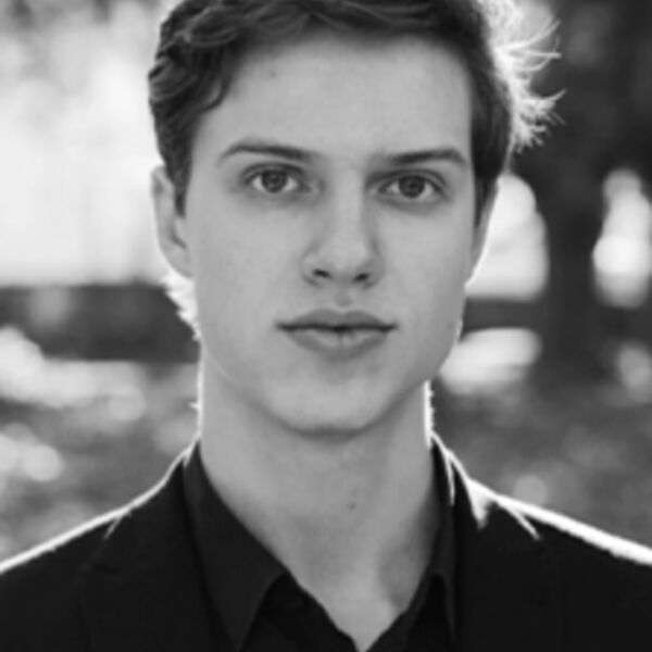 "Pianissimo". Айзек Ван дер Мерве