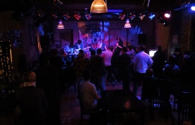 30/11/2011. the Rock Club. Freedom Party