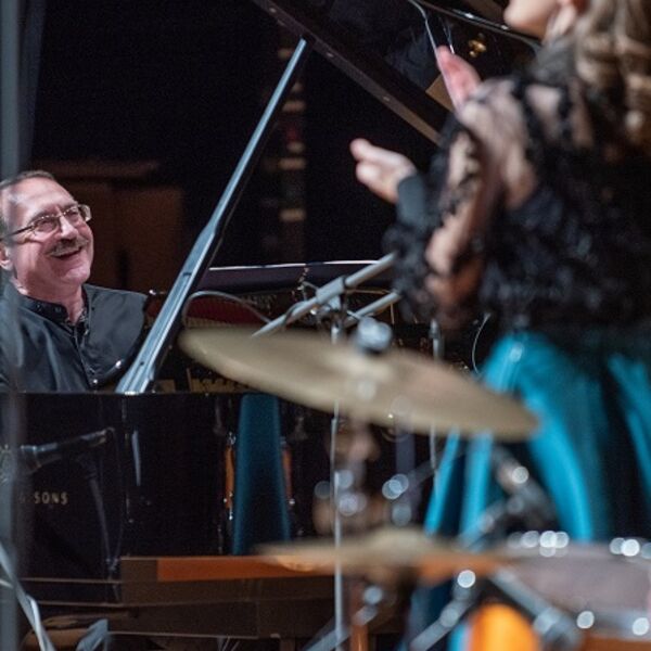 Даниил Крамер с программой "Musica Latina" | Джаз в филармонии