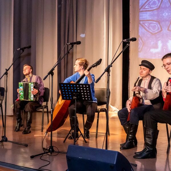 Ансамбль русских народных инструментов «Сказ»