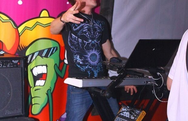 4.12 live at Tihuana Pub, St. Oskol