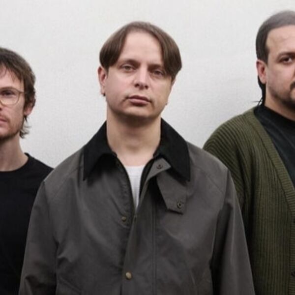 Твоё далеко» – «Ближе, чем кажется