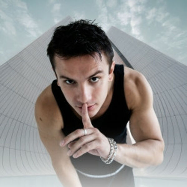 NЮ. Юрий Николаенко