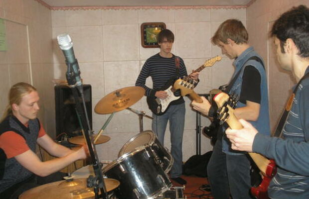 Гаражные репетиции. Начало творческой деятельности (октябрь 2010г)