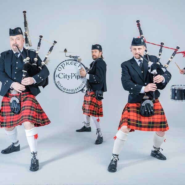 Оркестр волынщиков City Pipes и ансамбль ирландского танца Celtic Wind
