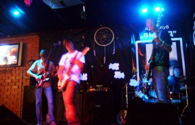 [01.06.09] Арт-клуб "Выход" 