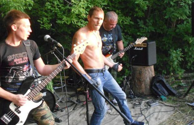 наша жизнь рок-н-ролльная!!!!!!!!!!!!