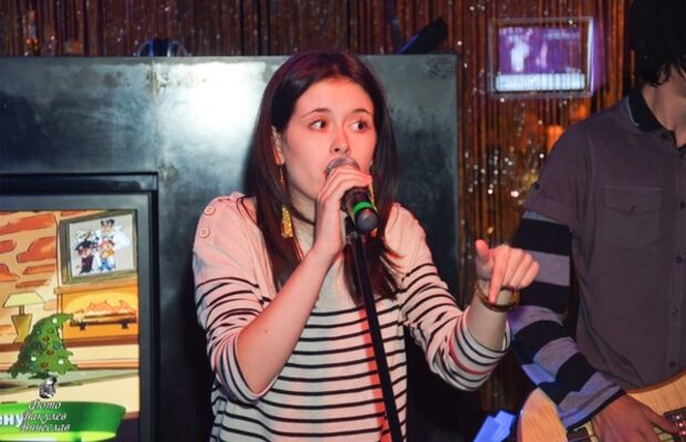 2011.09.23 Maria Chirkova & FlyFoxMusic in Virgin-cafe