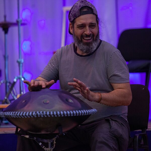 Куба далеко, Куба рядом