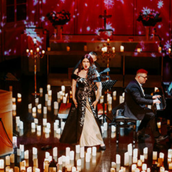 Орган при свечах