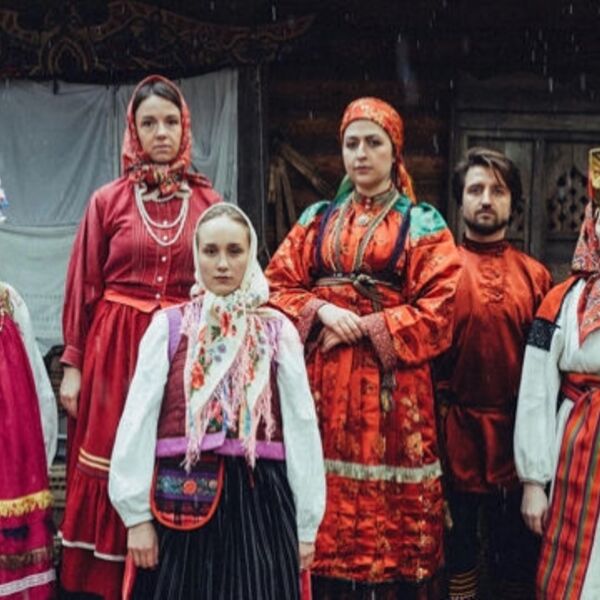 Концерт фольклорного ансамбля «Комонь» и проекта «Index III»