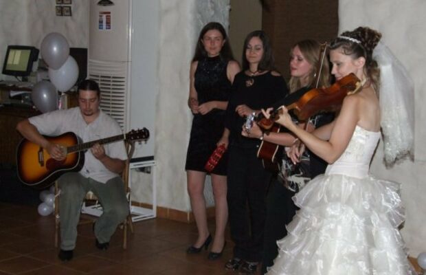 Уже в троём!