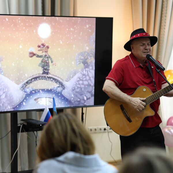 Григорий Гладков. Падал прошлогодний снег