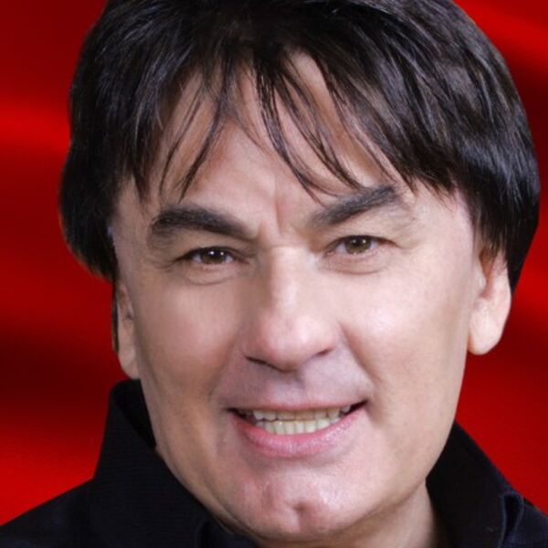 Александр Серов