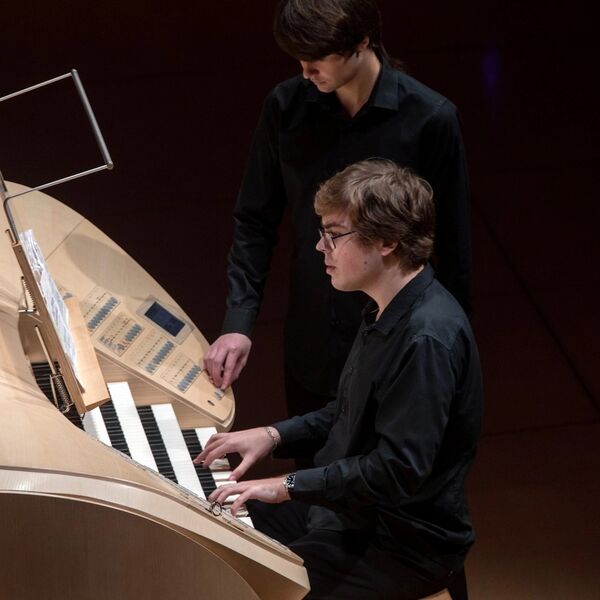 Орган и музыкальные инструменты Ирана