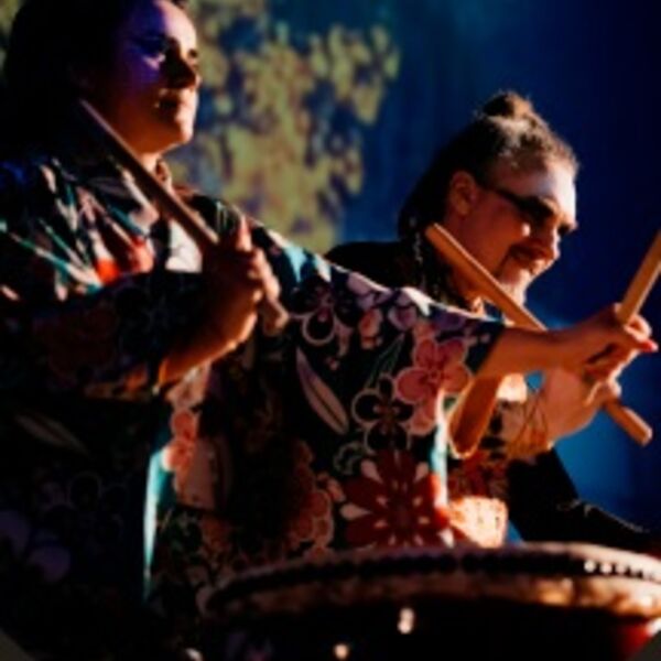 «Шоу японских барабанов, орган и кото»