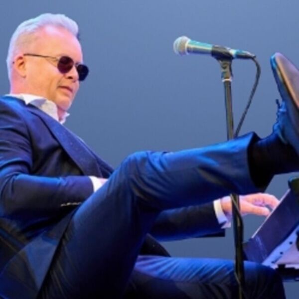 Концерт Дениса Мажукова