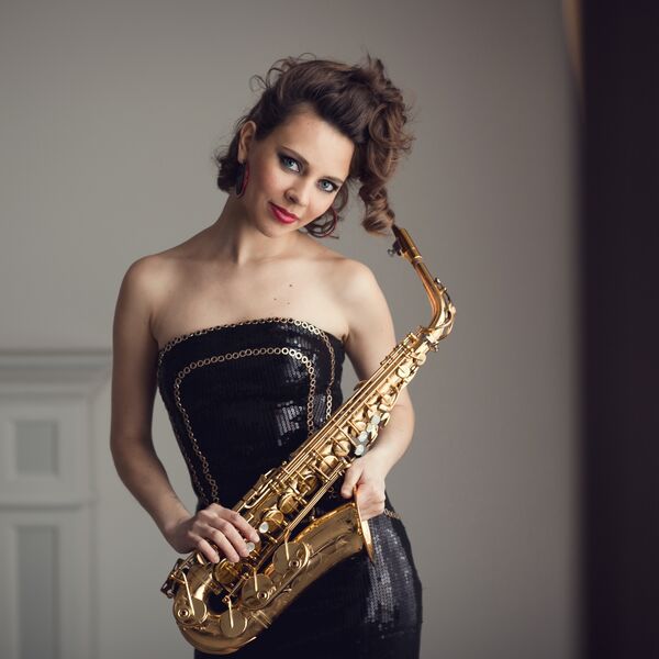 И голос мой — уже твой стих