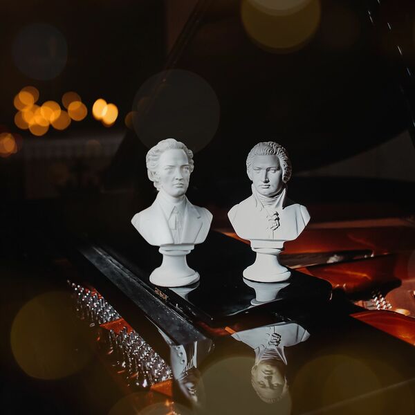 Моцарт и Шопен при свечах