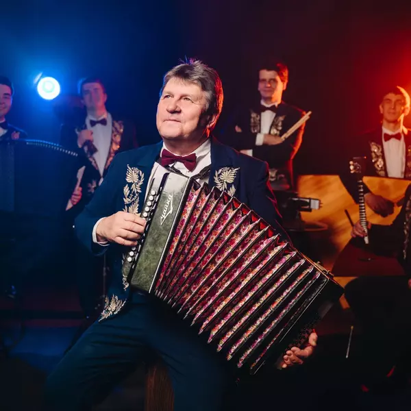 Веселимся мы, играем и нисколько не скучаем!